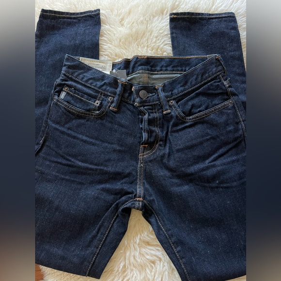 Abercrombie & Fitch 👖 Classic Taper Button-fly jeans. 
Size 28x30 - Picture 2 of 7